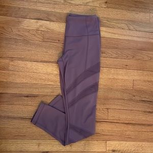 28" Yogalicious Leggings with Mesh